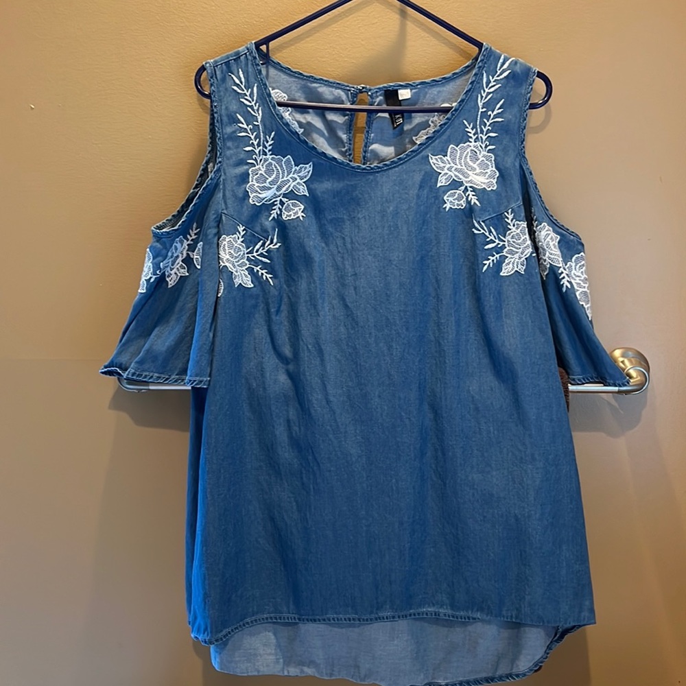Kut from the Kloth Ladies sz L Tunic Top